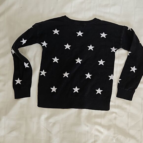 Gap Girl's Bundle Of Sweater & Jean Shorts With Raw Hem Size 8 Black/ Blue - Picture 8 of 16